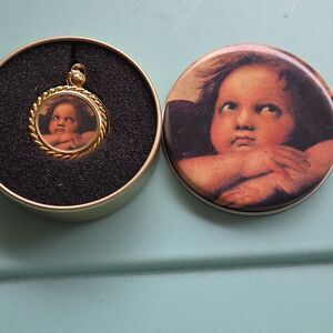 SII Quartz Full Hunter Pocket Watch Gold Case White Dial Arabic Numerals Chain